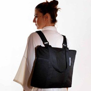 NWOT Urbanauta U5 Mini--Convertible Shoulderbag/Backpack/Crossbody for Tablet